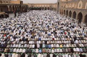 (4)Photos from Baghdad